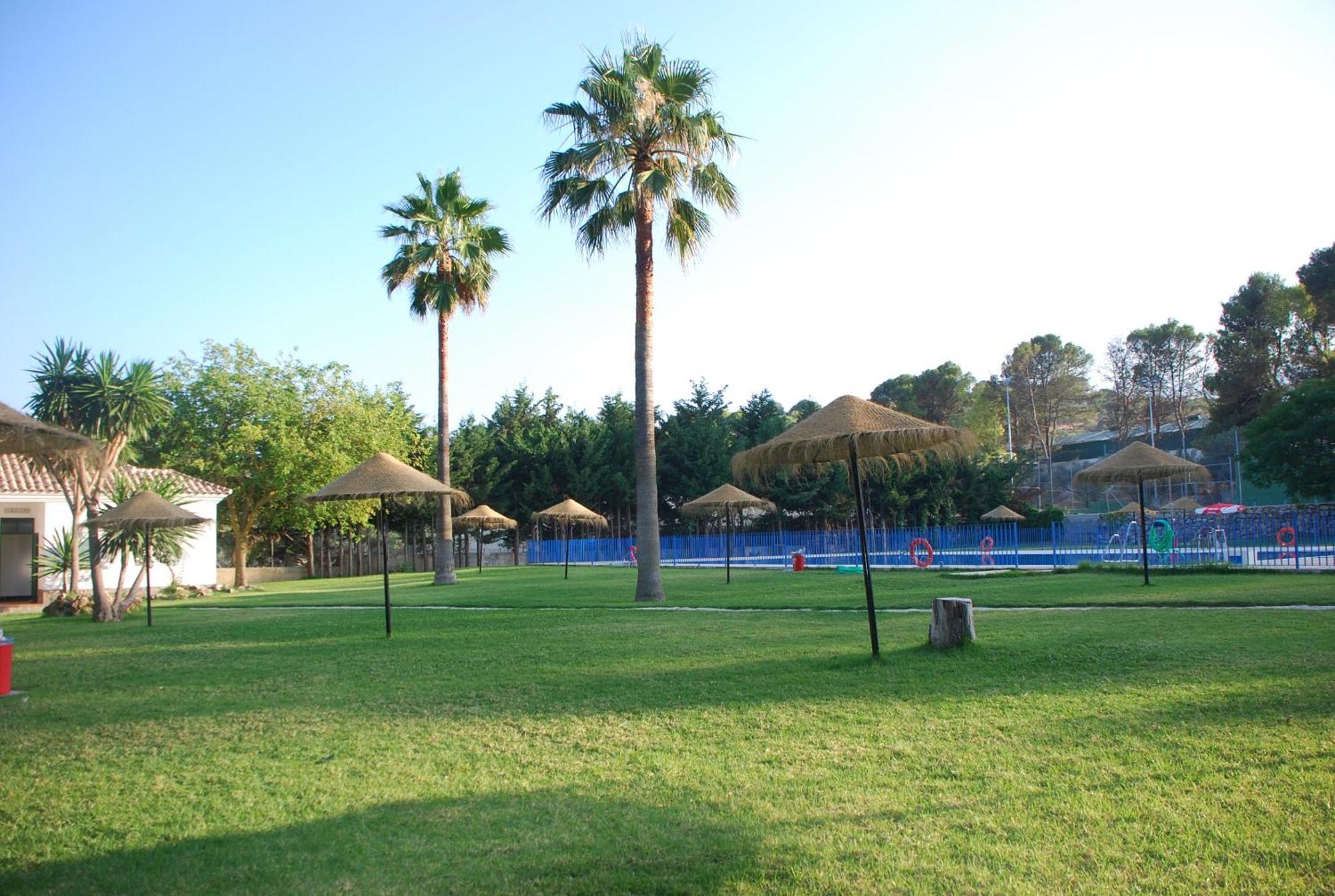 Camping Sierra De Las Nieves Yunquera Kültér fotó
