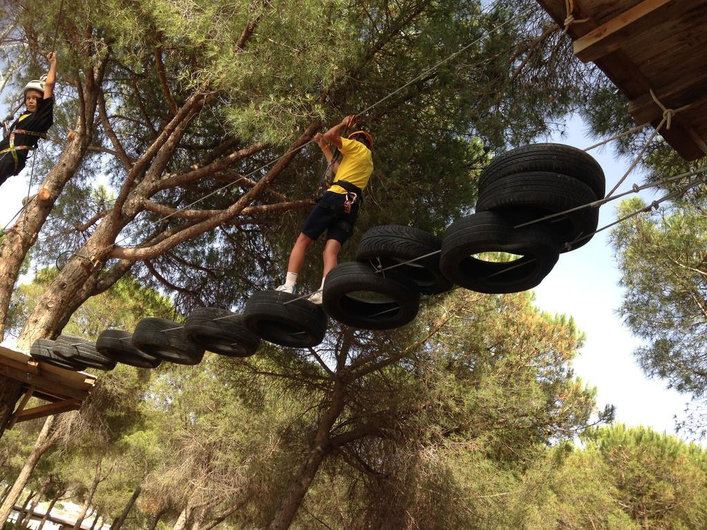 Camping Sierra De Las Nieves Yunquera Kültér fotó
